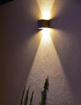 Árbotante LED Calux