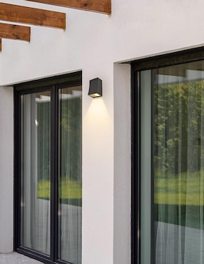 Arbotante LED Luzire