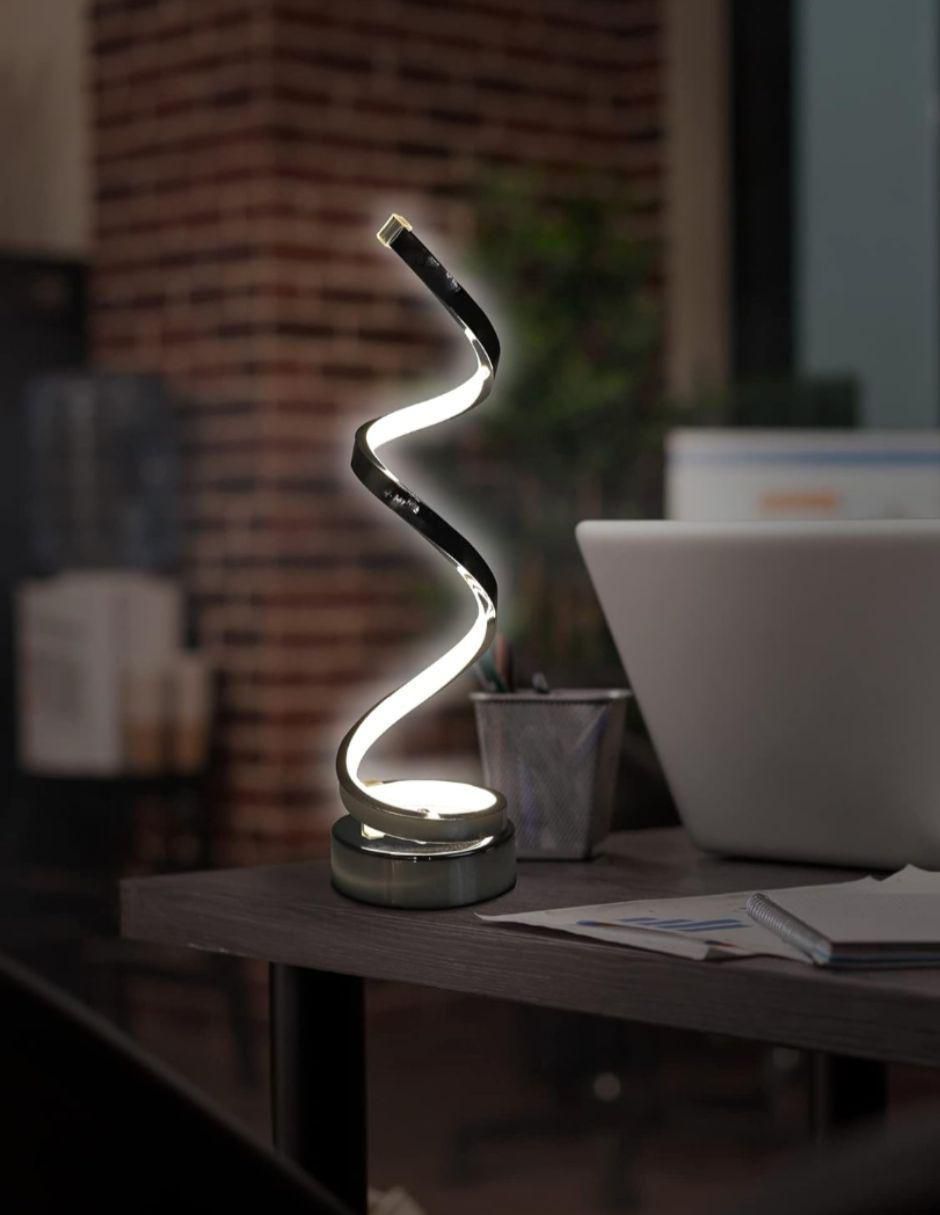 Lámpara de mesa LED 2