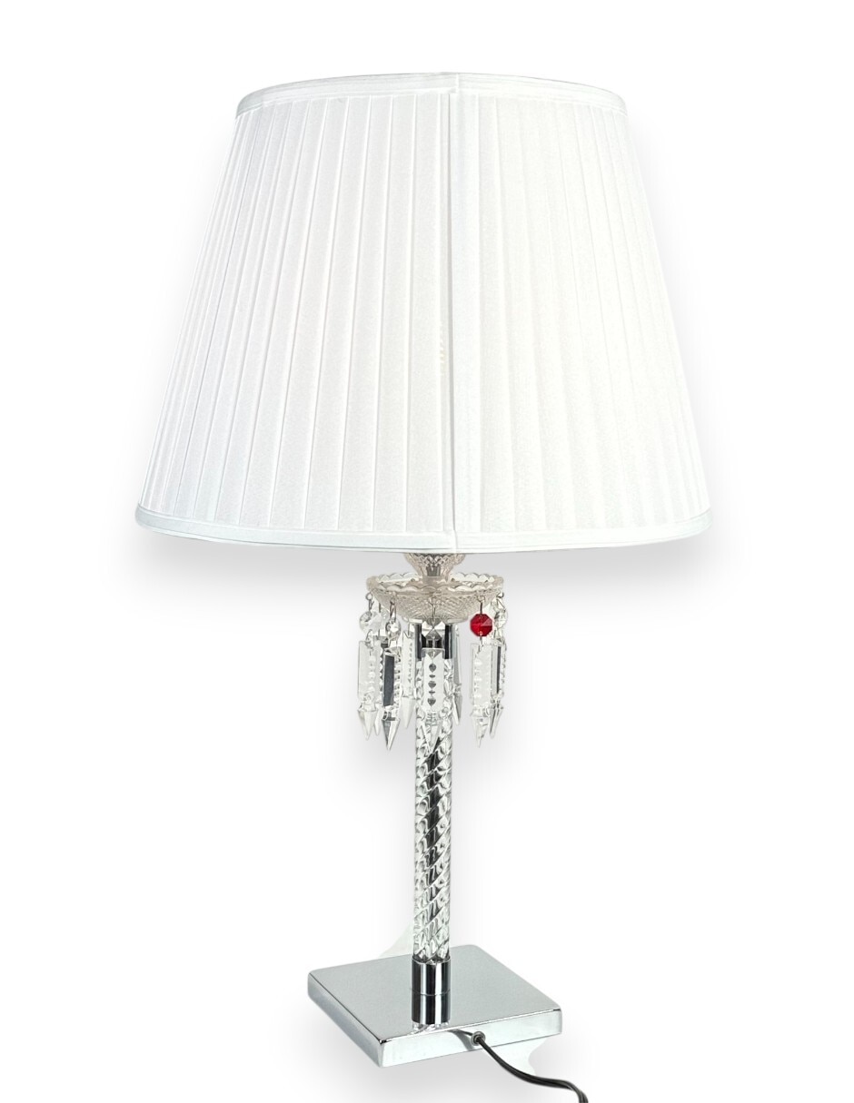 Lámpara de buró incandescente y led 1